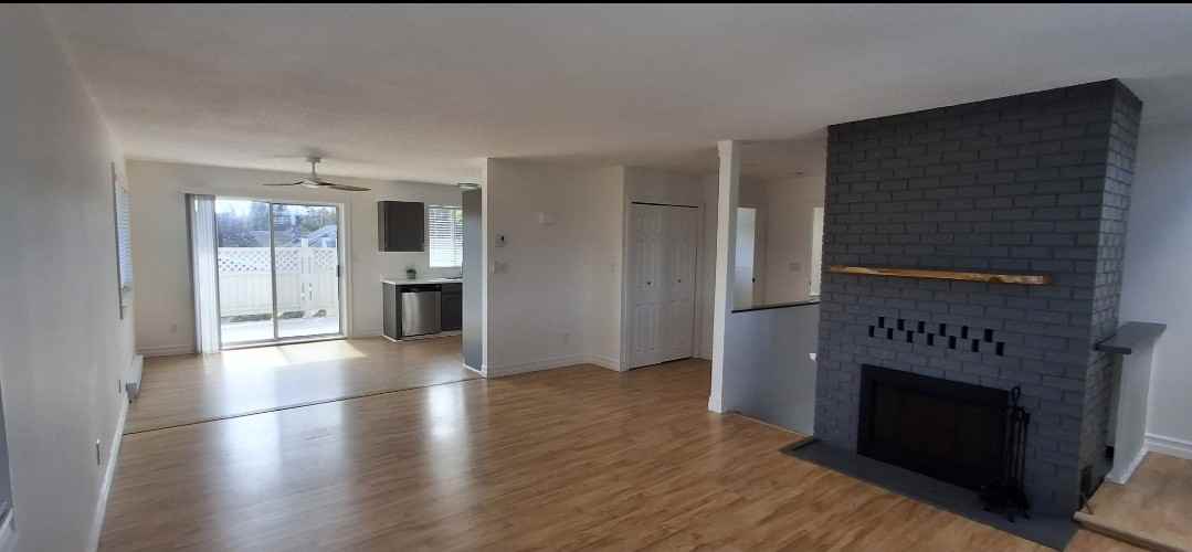 2205 Ocean Avenue West - Photo 2 of 17