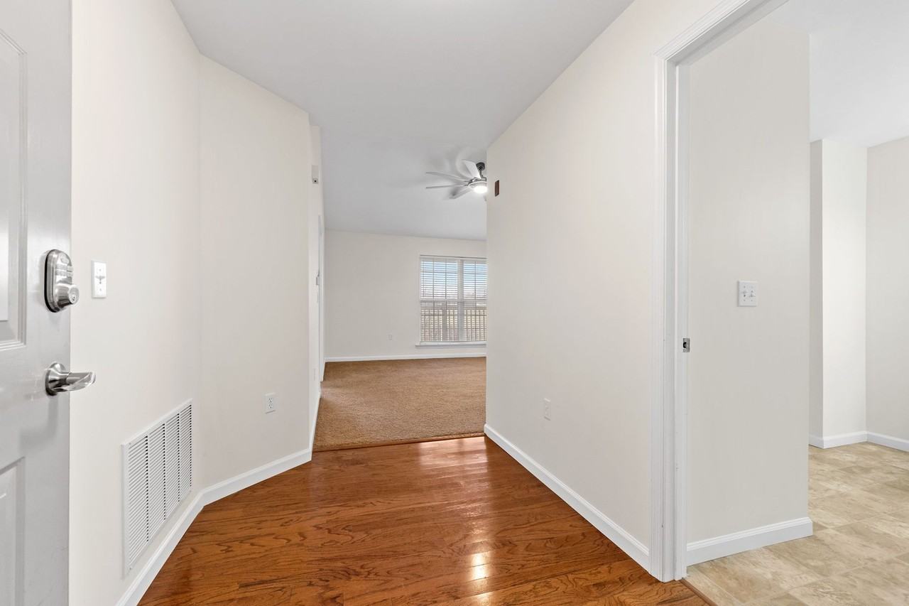 1434 Piedmont Circle - Photo 3 of 20