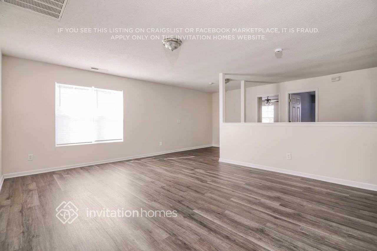 4501 Arcaro Dr - Photo 5 of 18