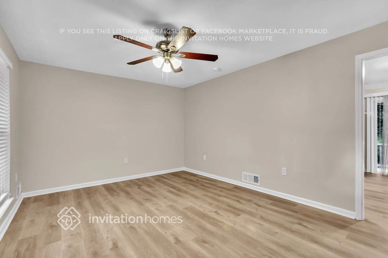 4422 Lovridge Dr Sw - Photo 2 of 22