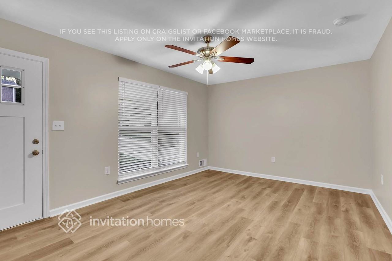 4422 Lovridge Dr Sw - Photo 3 of 22