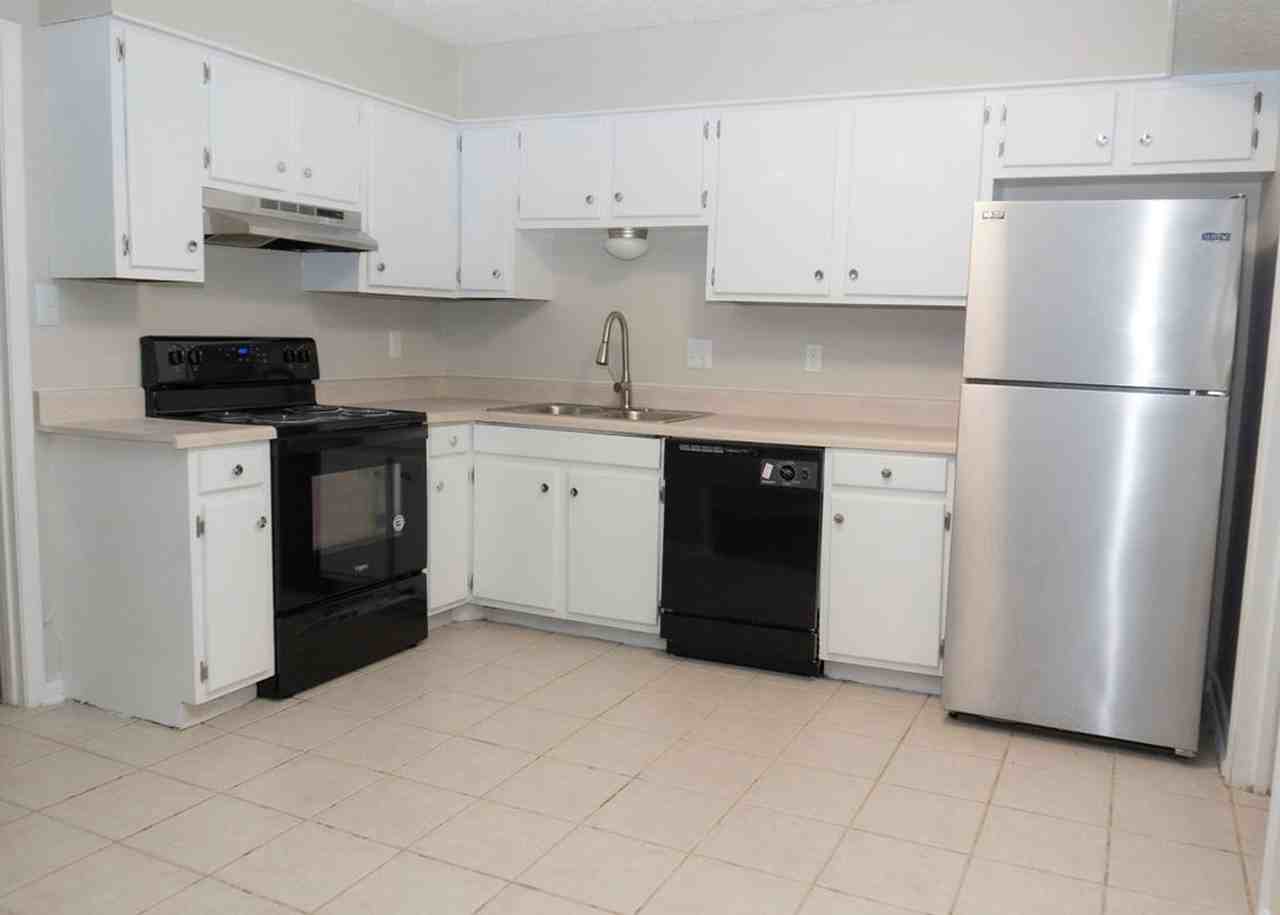 Stone Brooke Apartments Homes - Photo 7 of 50