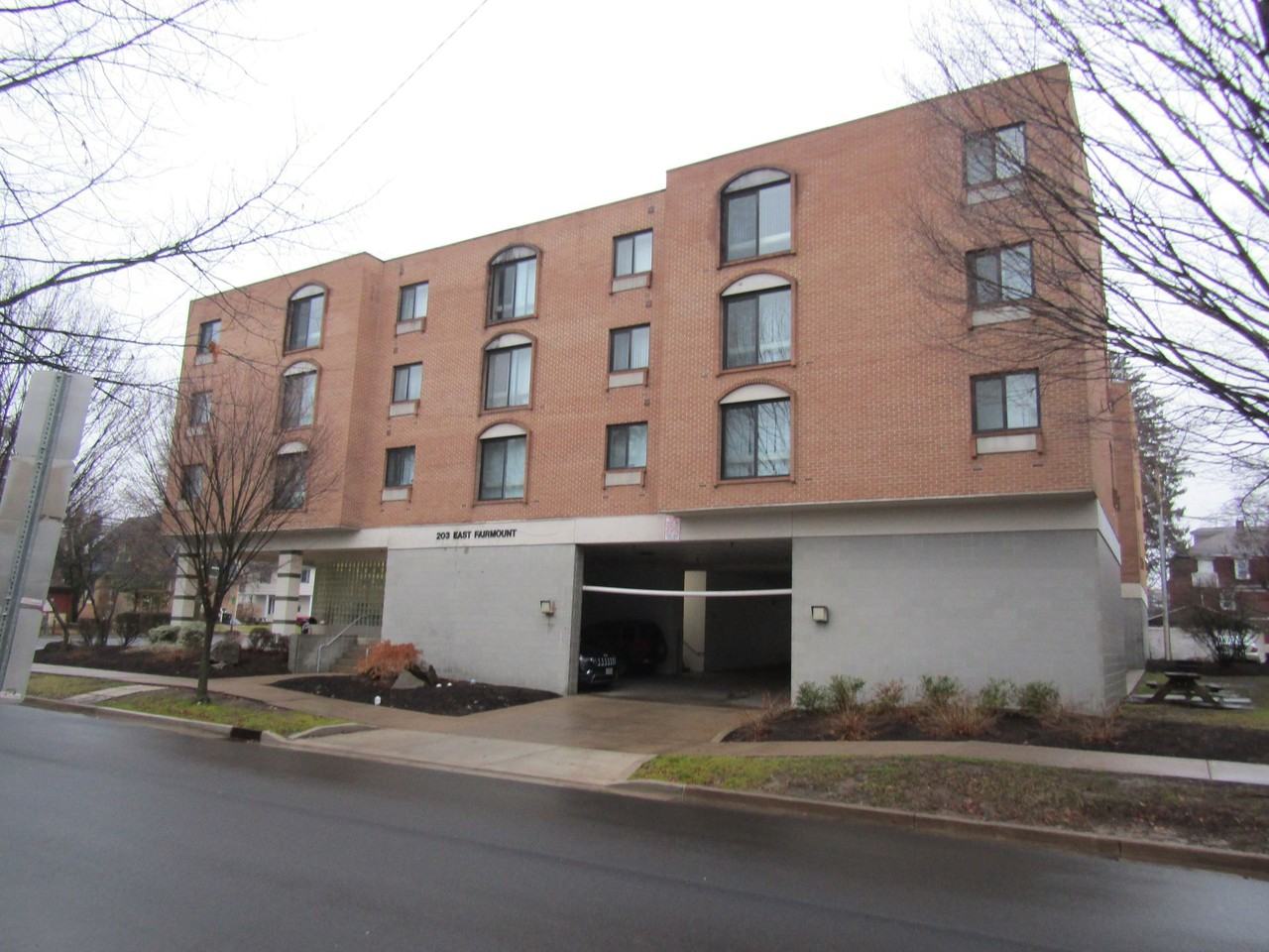 203 E Fairmount Ave - Photo 2 of 14