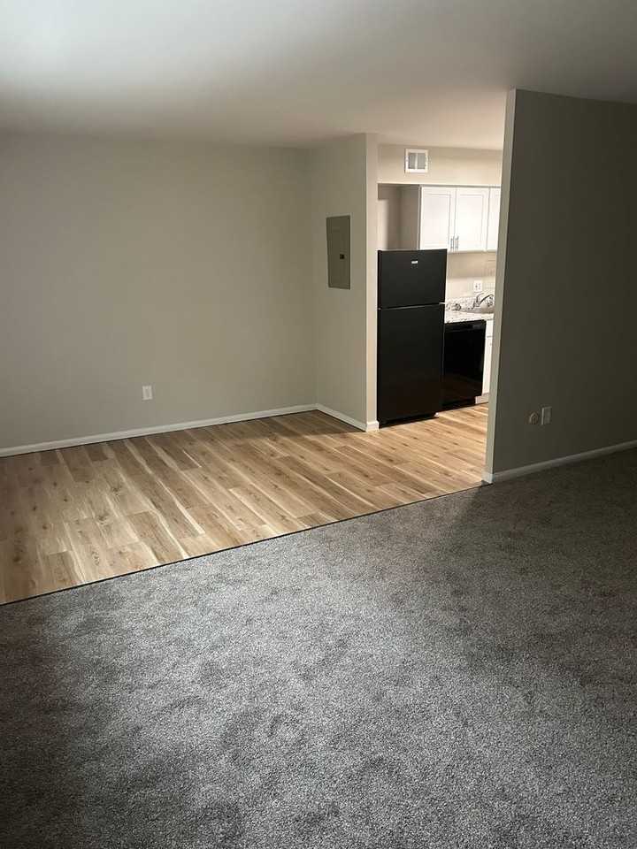 King Street Commons - Photo 4 of 6