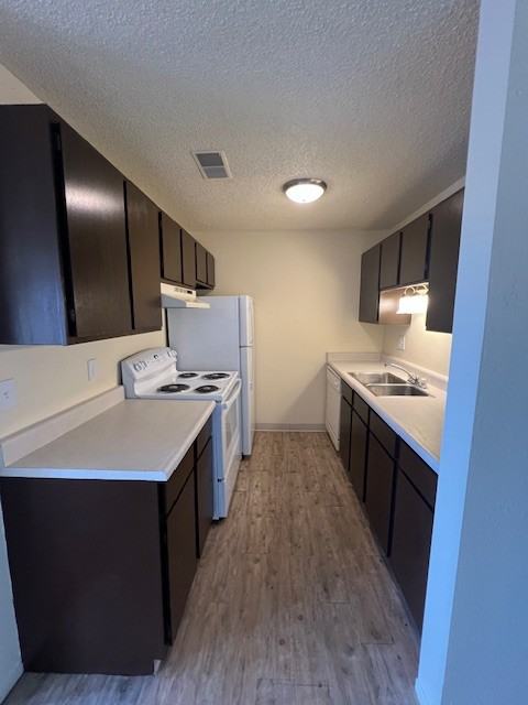 Candlewood Apartments - Photo 6 of 149