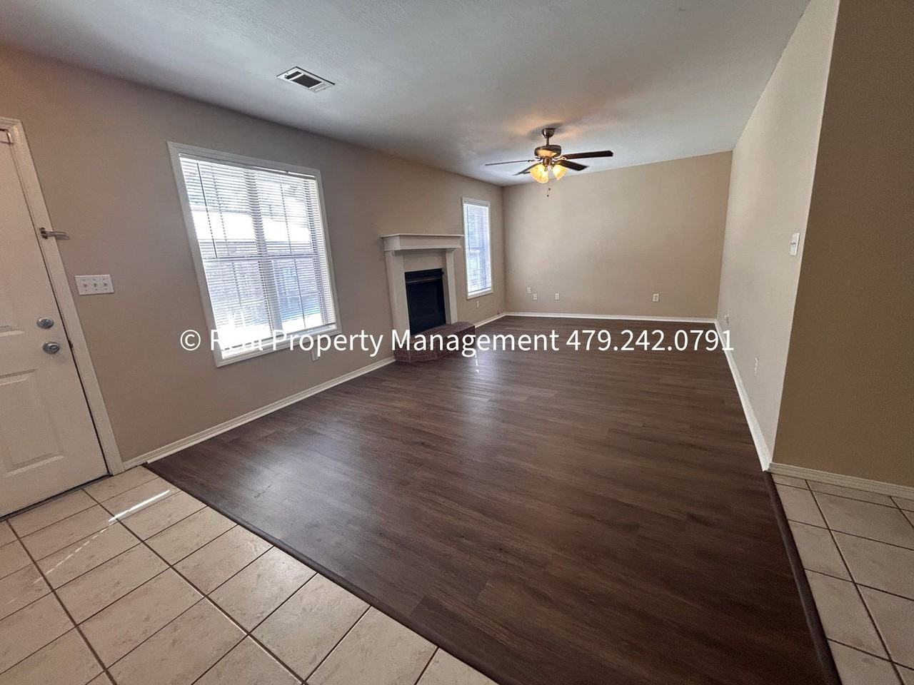 230 W Gary St - Photo 3 of 20