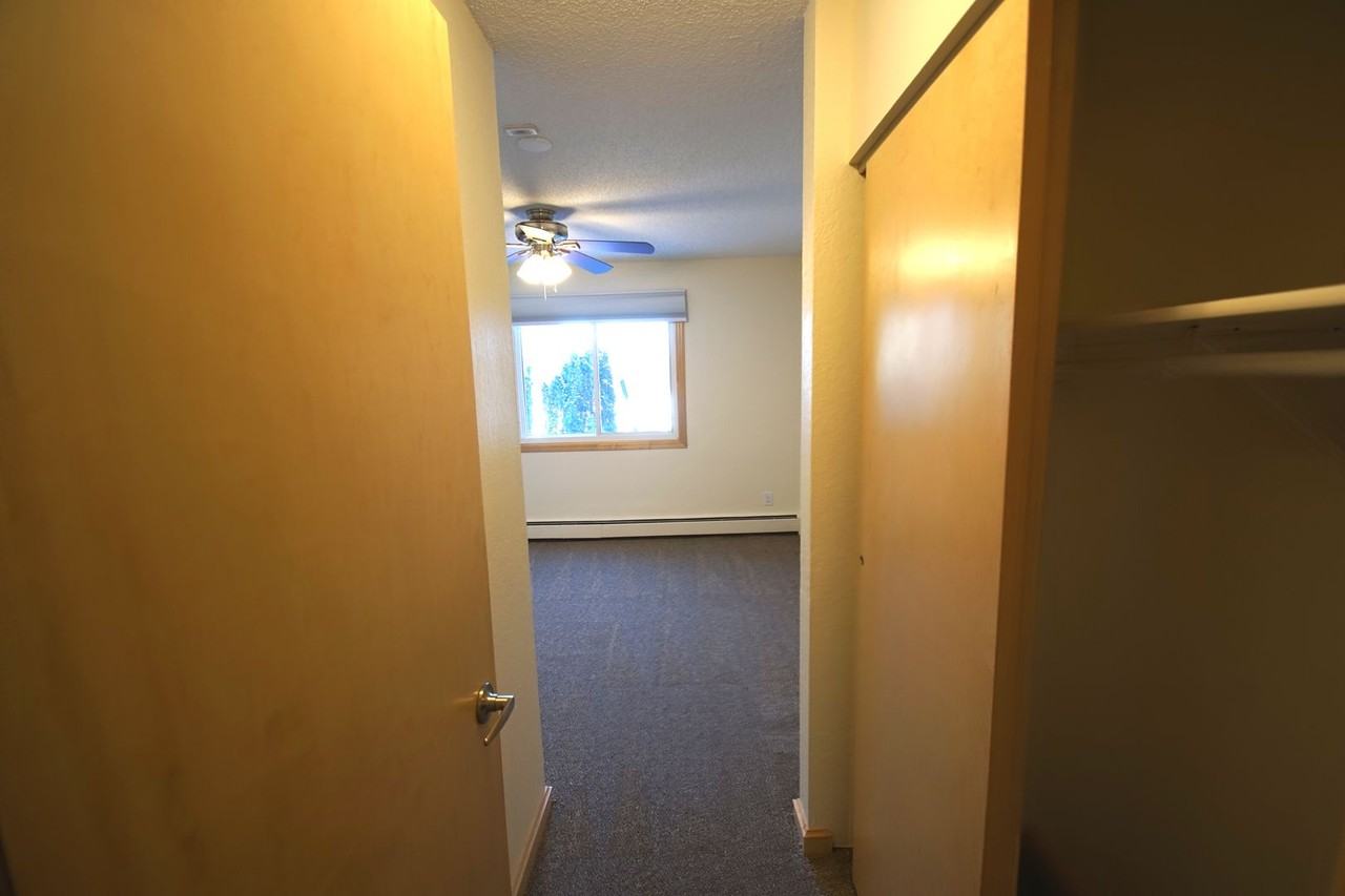 Calo Mina - Photo 7 of 9