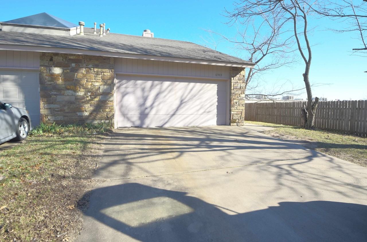 Erb - 6903 - Photo 2 of 17