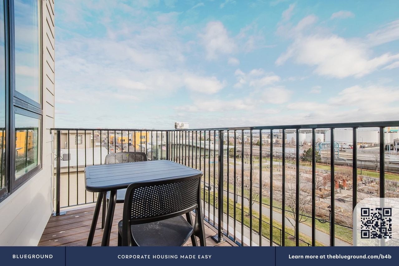 340 Bremen Street - Photo 6 of 23