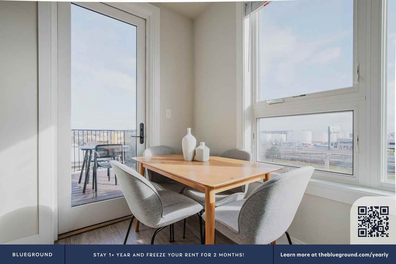 340 Bremen Street - Photo 7 of 22