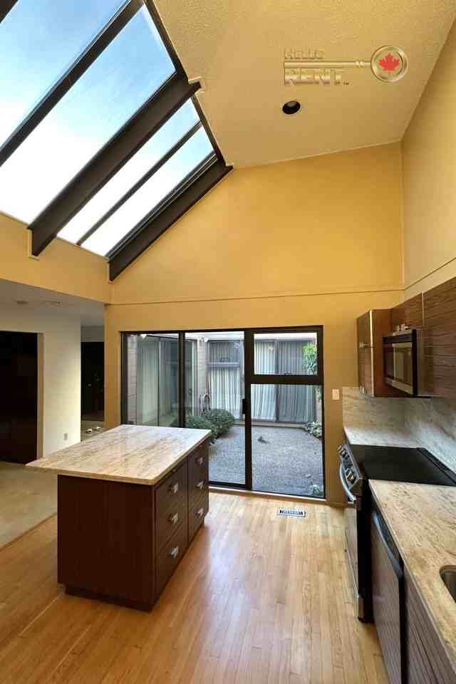 6598 Pinehurst Dr - Photo 2 of 26