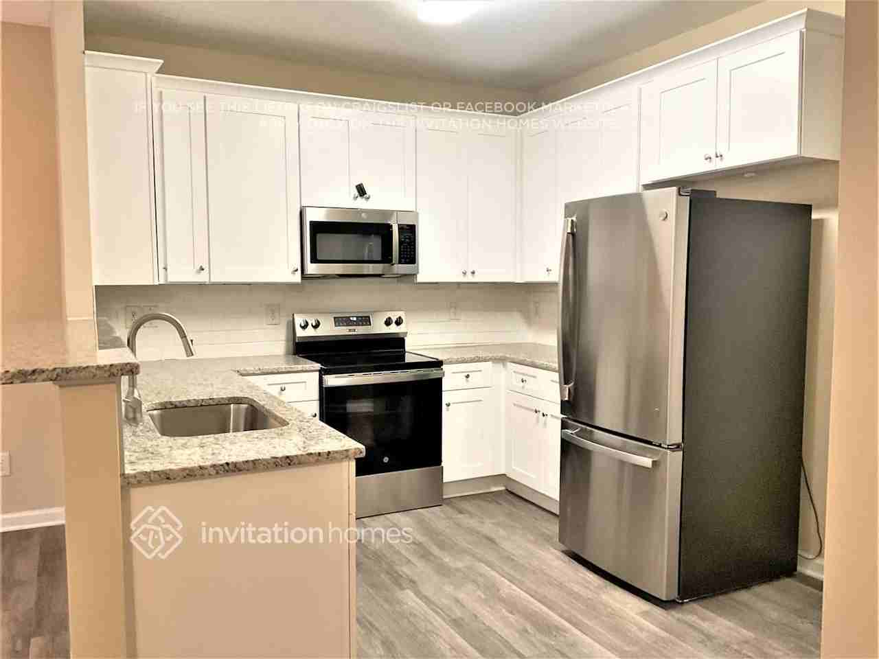 5006 Rainmaker Dr - Photo 4 of 12