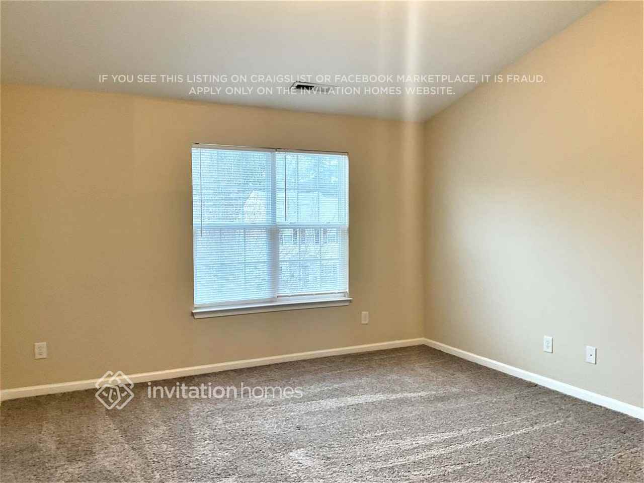 5006 Rainmaker Dr - Photo 7 of 12