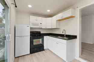 910 Jones St #C - Photo 1 of 1