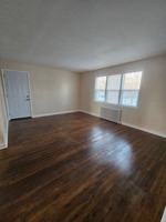 featured image of 211 N 4th St