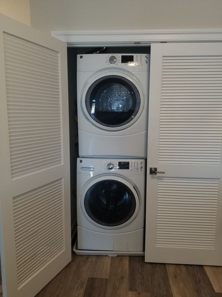 One Dutchess Luxury Waterfront 1, 2, & 3 Bedroom Apartments homes - Photo 4 of 25