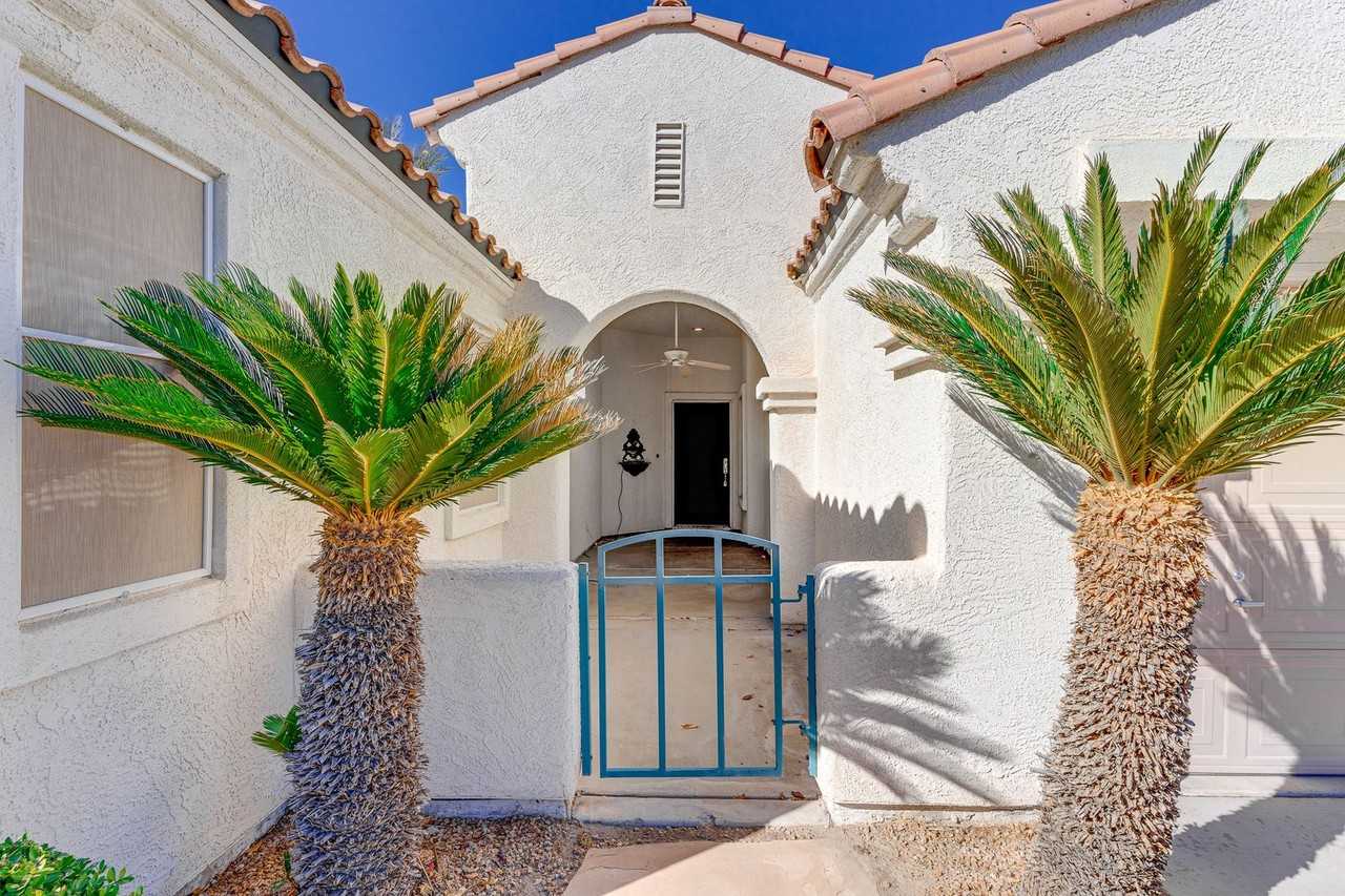 1842 Stablegate Ave - Photo 4 of 35