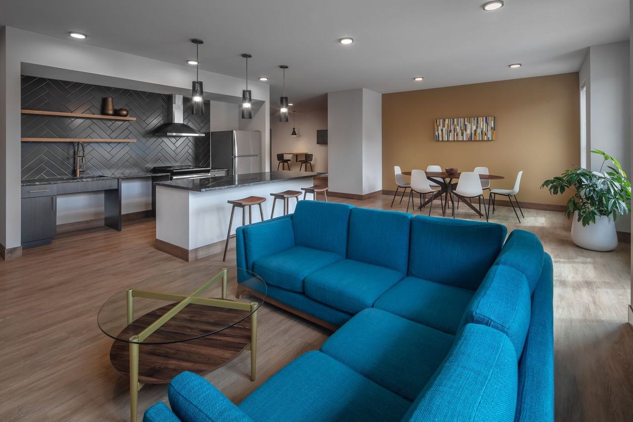 The Urbana - Photo 6 of 28