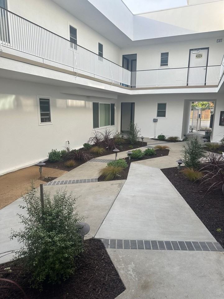 n10920 - Photo 7 of 7