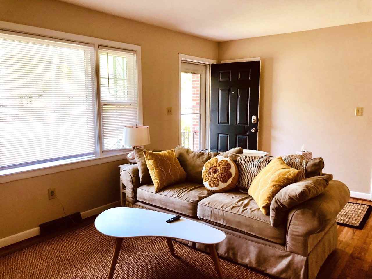 2033 Boeing Ave - Photo 3 of 17