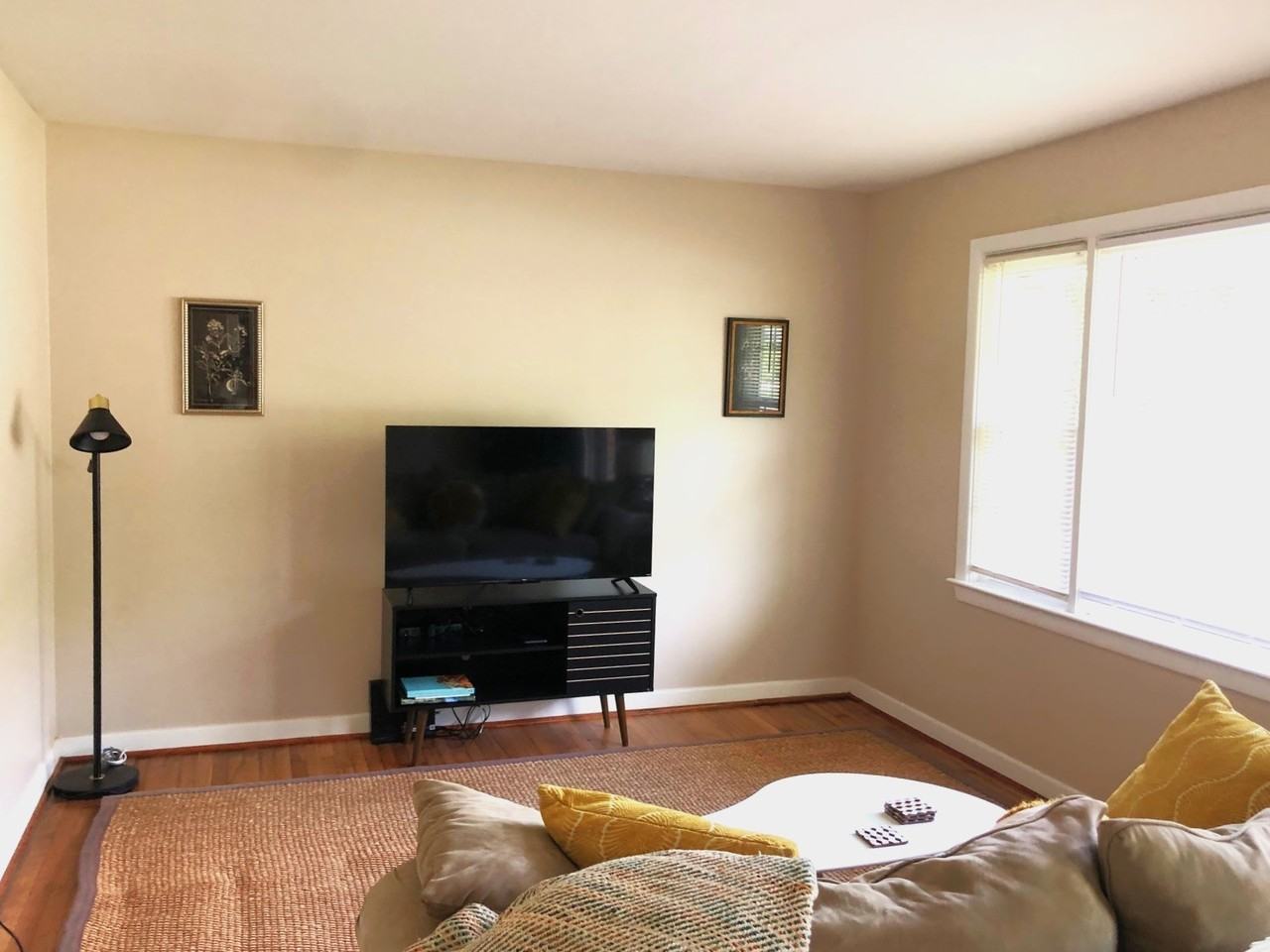 2033 Boeing Ave - Photo 5 of 17