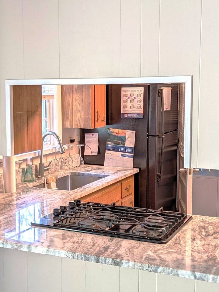 2033 Boeing Ave - Photo 6 of 17