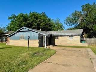 3412 Ne 33rd Cir - Photo 2 of 22