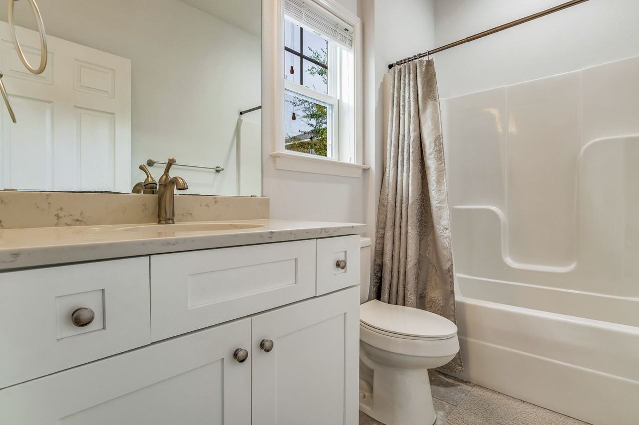 704 W Intendencia St - Photo 3 of 10