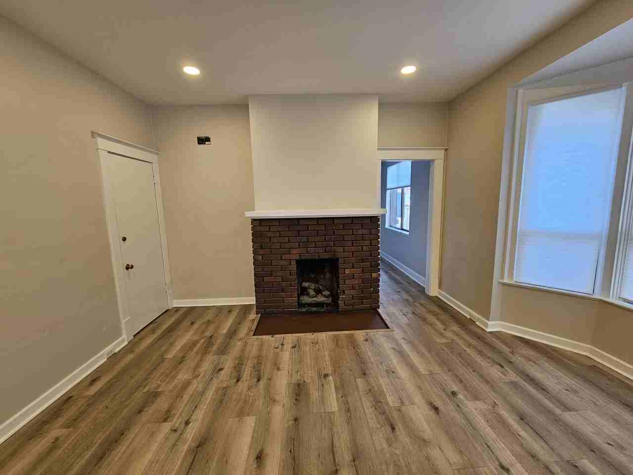 356 S 900 E - Photo 3 of 12