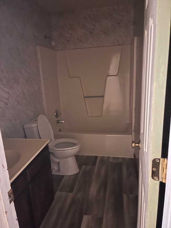 134 Parktown Rd #201 - Photo 2 of 6