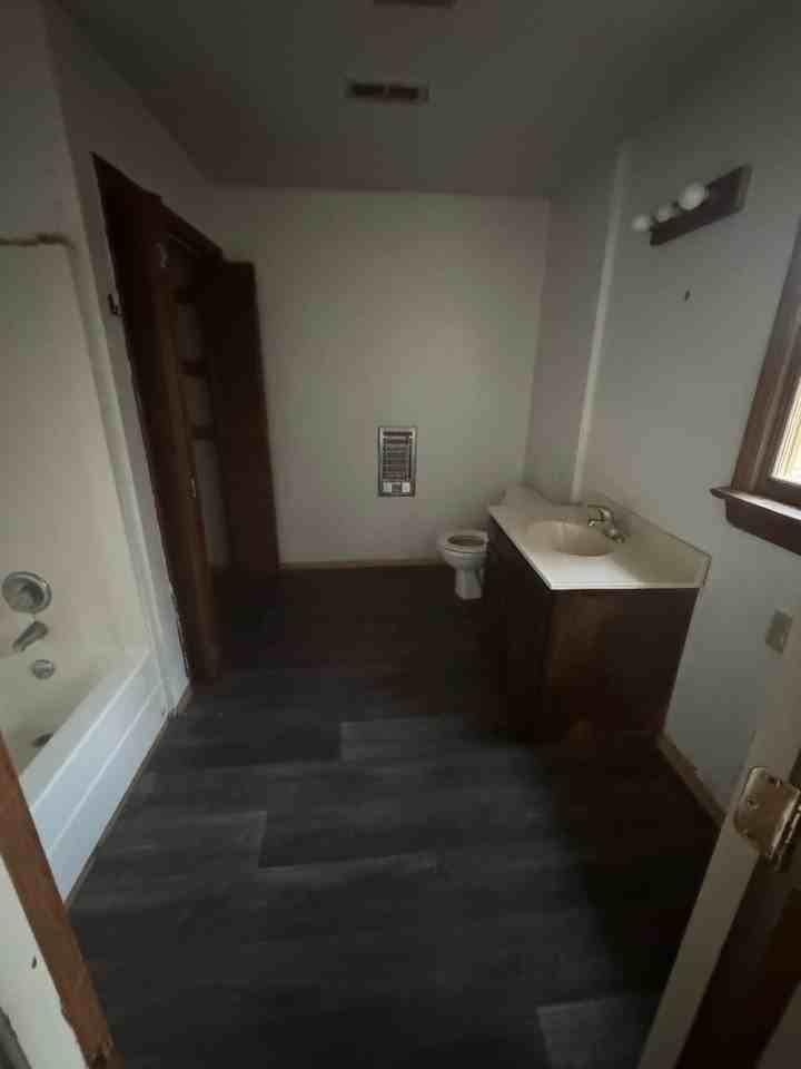 134 Parktown Rd #201 - Photo 3 of 6