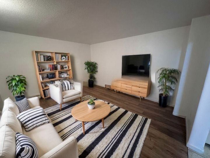 725 N 16th St - Photo 2 of 5