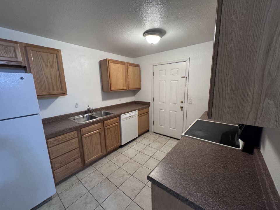 725 N 16th St - Photo 5 of 5