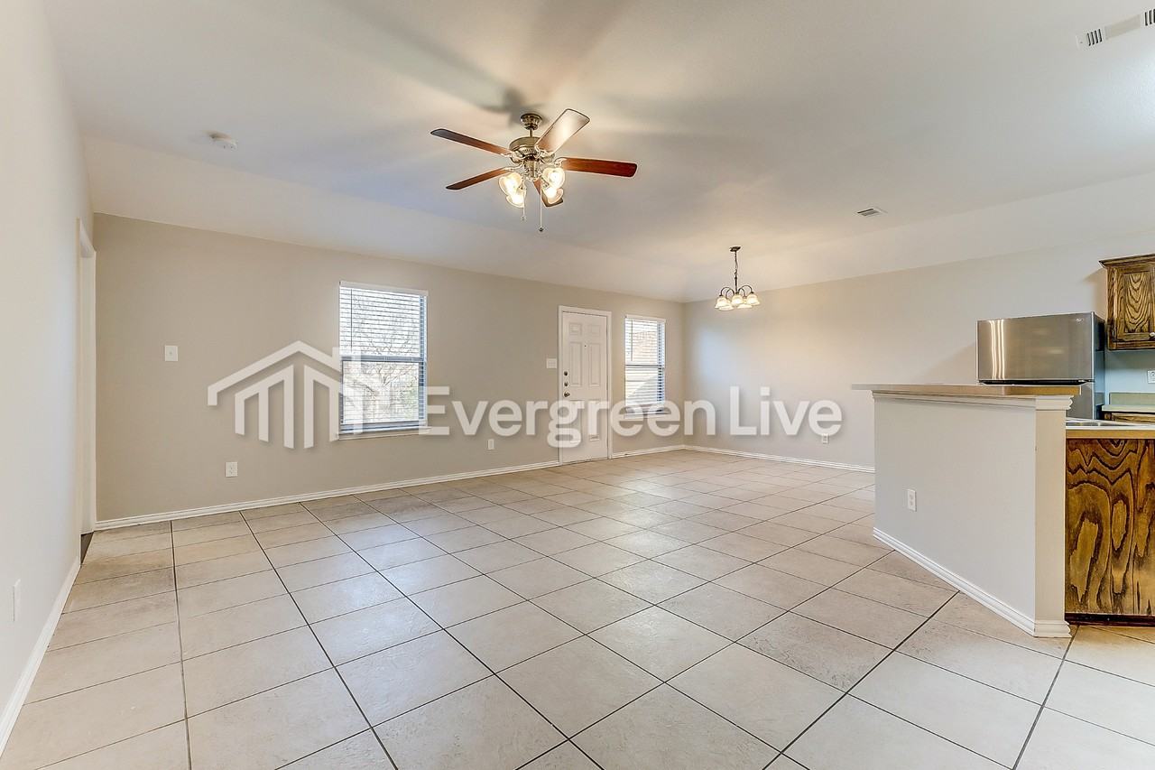 2821 Dusk Ln - Photo 2 of 16