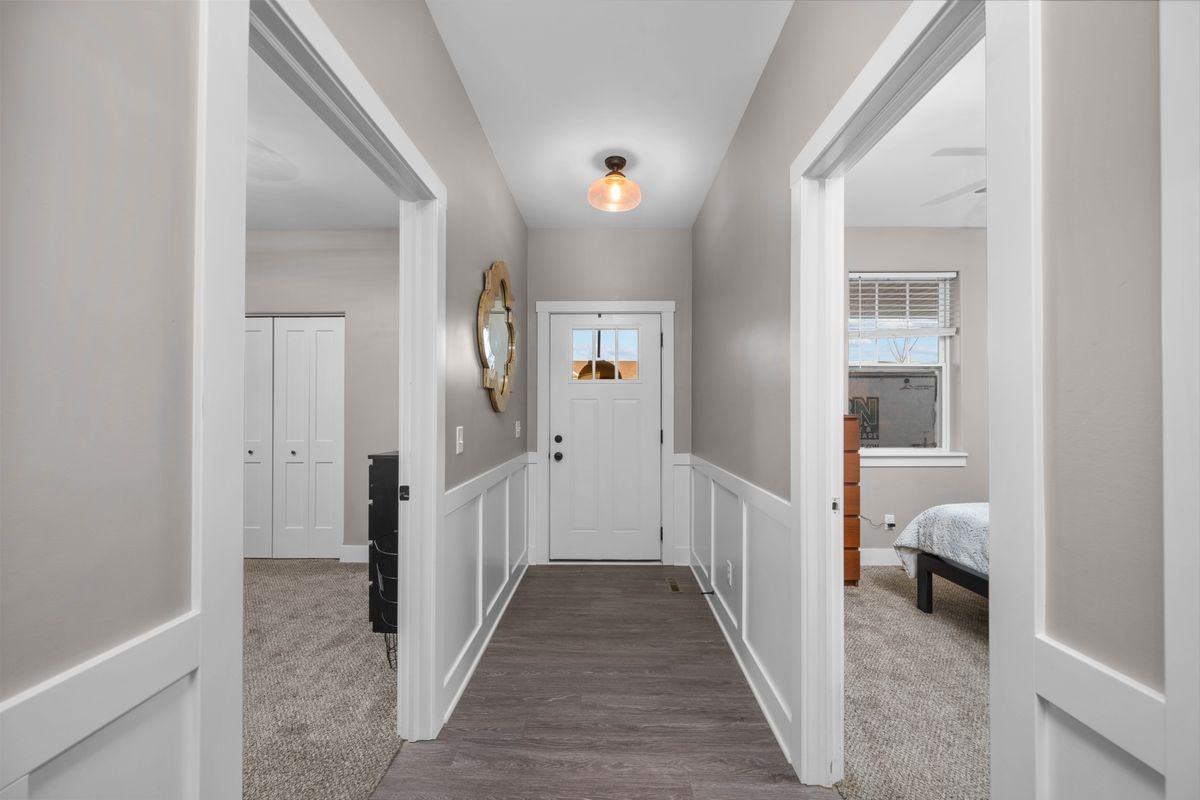 3051 Mary Leigh Dr - Photo 2 of 25