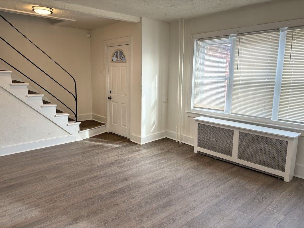 1116 Sterling Ave - Photo 2 of 17