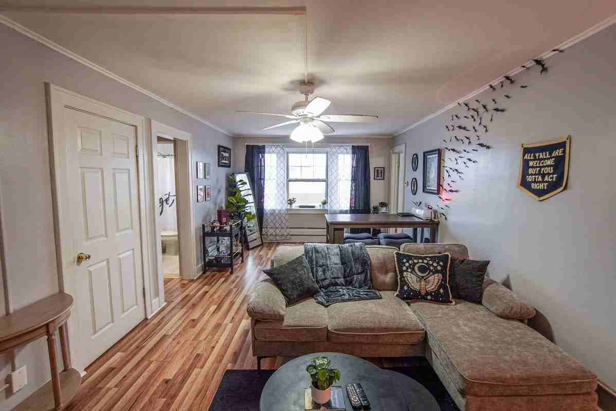 1225 Hertel Ave - Photo 3 of 18