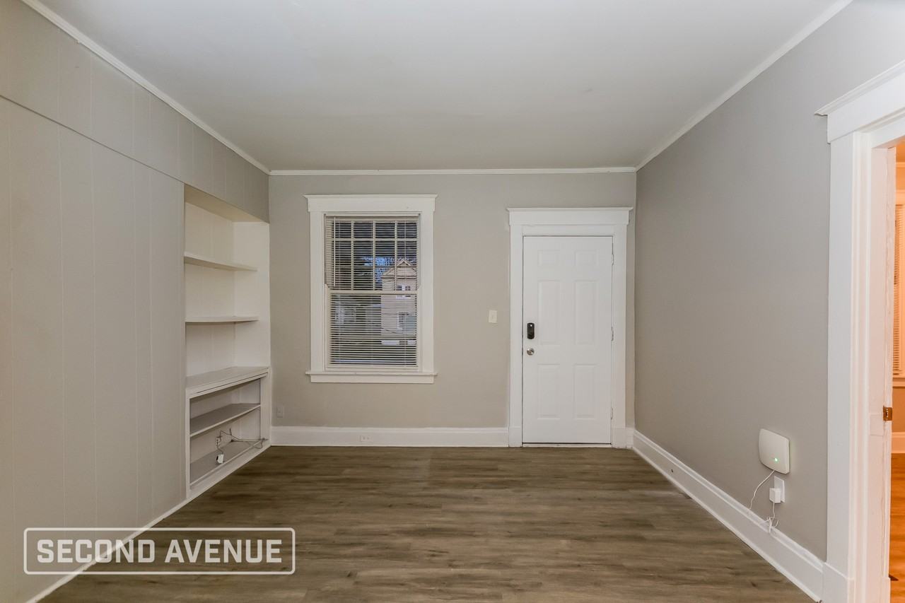 1311 Manss Ave - Photo 5 of 25