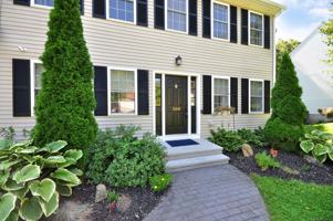 featured image of 100 Ford Ln