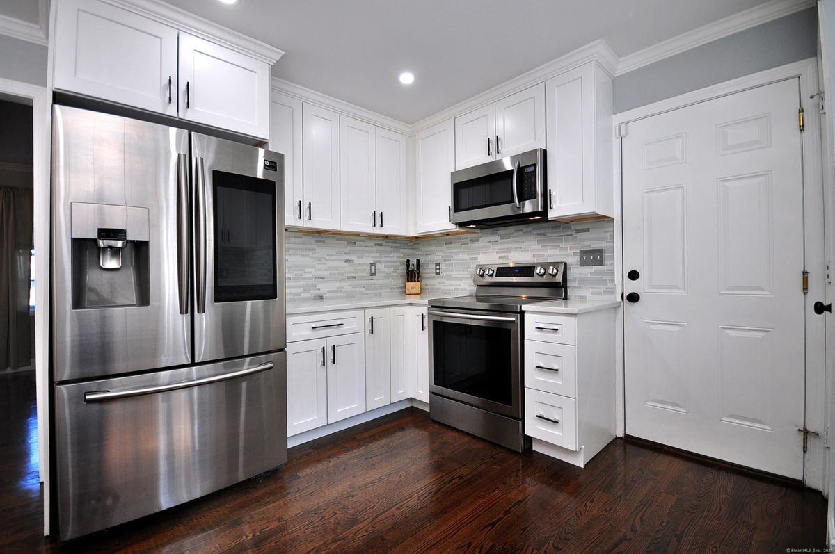 100 Ford Ln - Photo 2 of 22