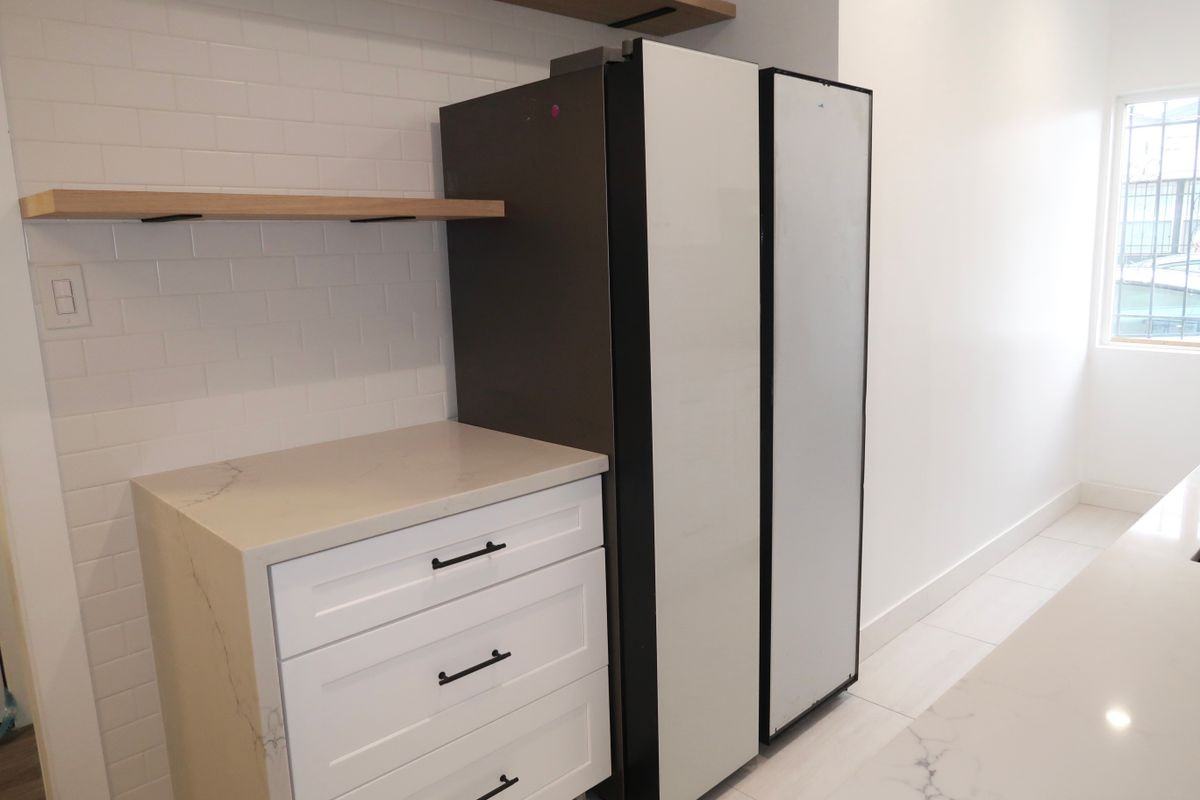 5553 Fulcher Ave ##2 - Photo 3 of 11