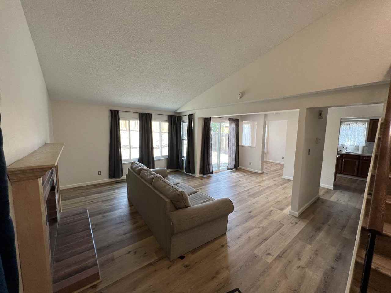 1456 Canyon Creek Rd - Photo 5 of 24