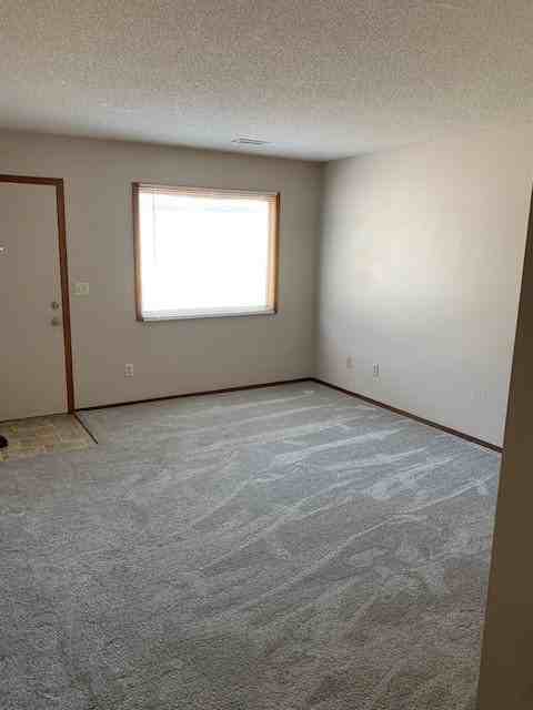 5526 W 9th St N - Photo 4 of 19