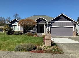 featured image of 902 E Willow St