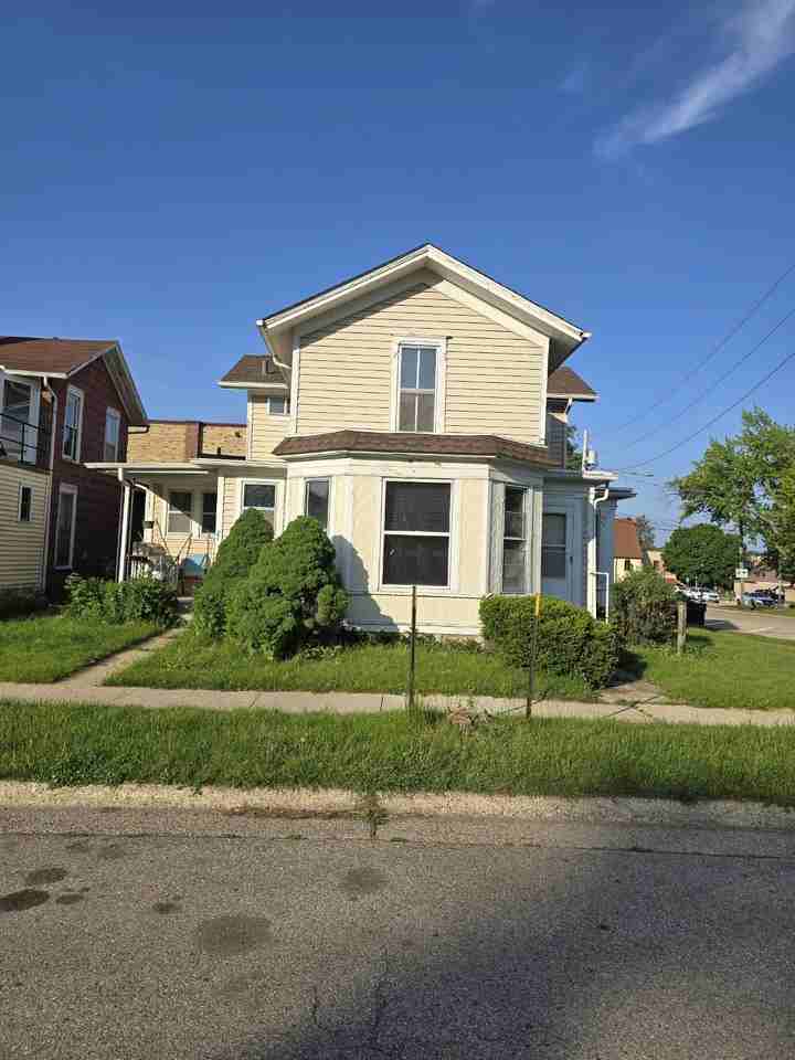 21 S Academy St - Photo 2 of 50