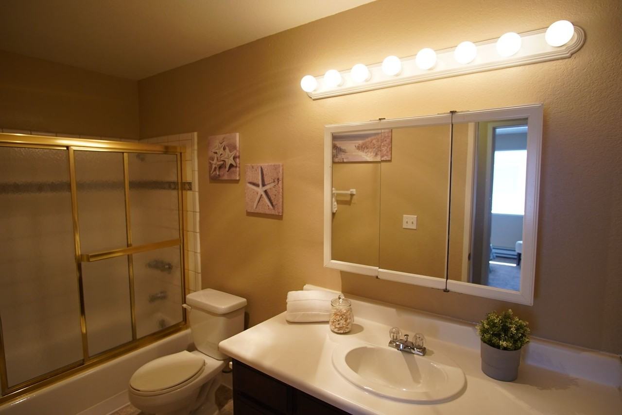 Sandlewood Apartments - Photo 5 of 11