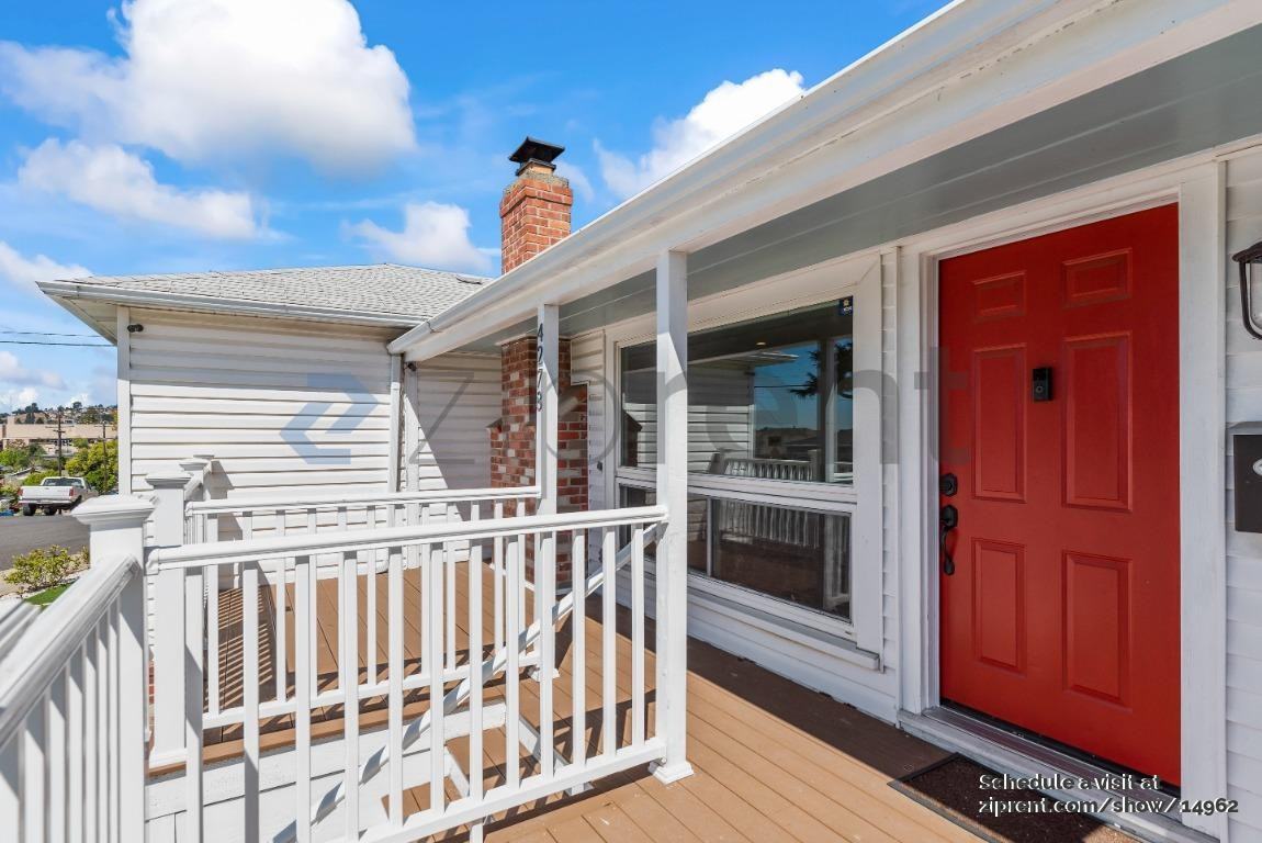4278 Moreland Dr - Photo 3 of 21