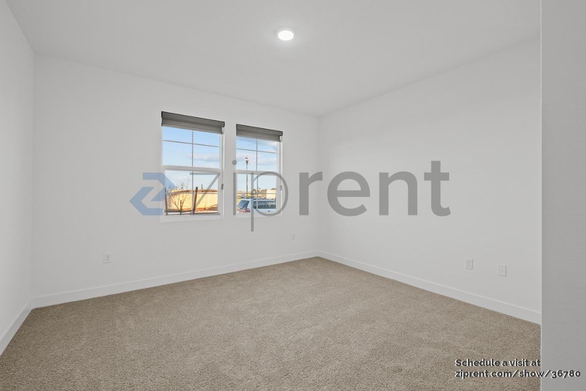 15889 Mavericks Ln - Photo 6 of 24