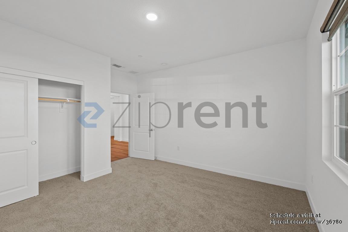 15889 Mavericks Ln - Photo 7 of 24