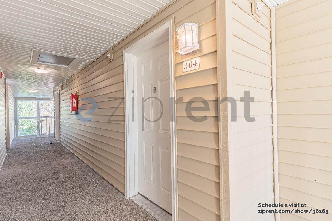 750 Nw 185th Ave #304 - Photo 2 of 18